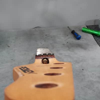 Peavey Foundation Neck 1992-warped image 10