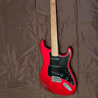 Fender Stratocaster 2017 - Candy Apple Red image 1