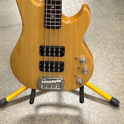 Nice G&L L-2000 USA Bass Guitar With G&L Hardshell Case image 1