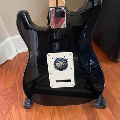 Fender Standard Stratocaster with Rosewood Fretboard 1998 - 2005 - Black image 4