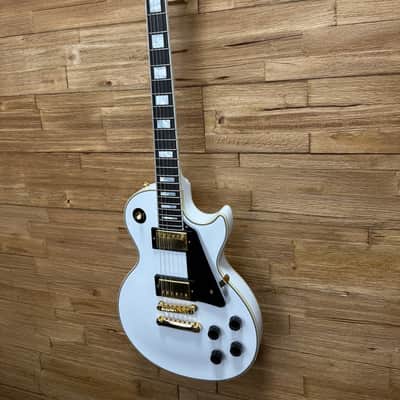 Epiphone Les Paul Custom "Inspired by Gibson Custom" Guitar 2024 - Alpine White 8lbs 5oz w/Hard Case. New! image 5