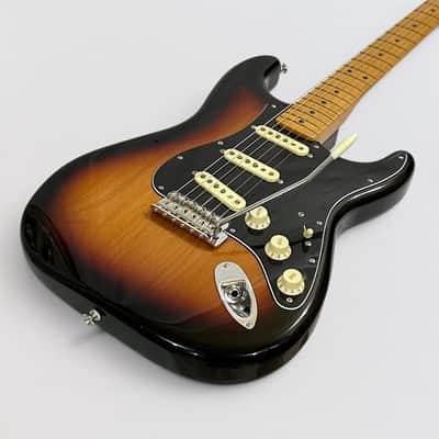 Fender Vintera II 70's Stratocaster Electric Guitar - Sunburst image 10