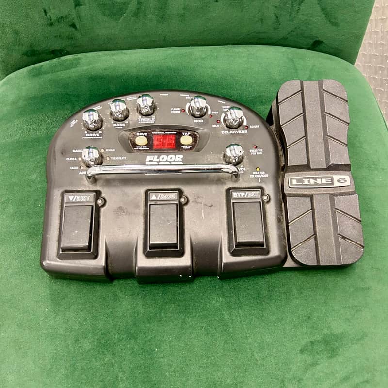 Line 6 Floor POD Multi-Effect and Amp Modeler 2010s - Black image 1