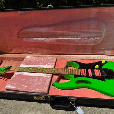 Ibanez JEM777-LG Steve Vai Signature with Edge Tremolo 1987 - 1988 - Loch Ness Green image 2