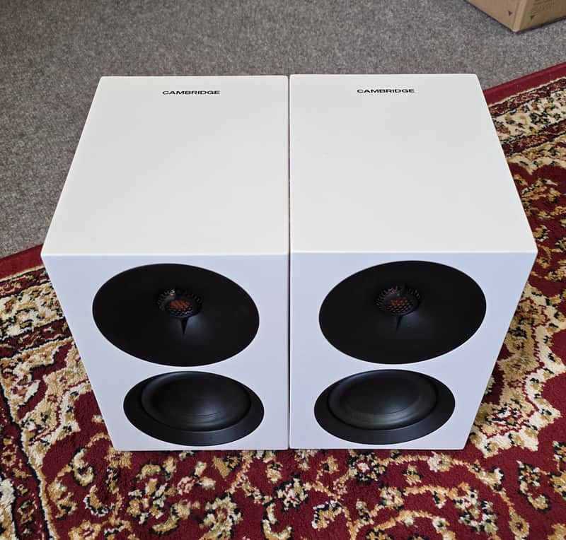 Cambridge Audio L/R S 2026 - White image 1