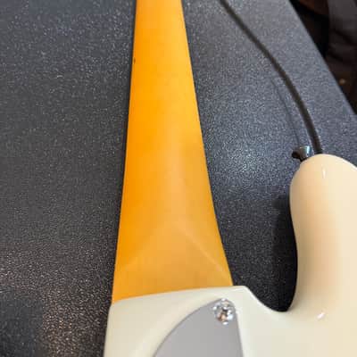Fender American Professional II Precision Bass V with Rosewood Fretboard 2026 - Olympic White image 9