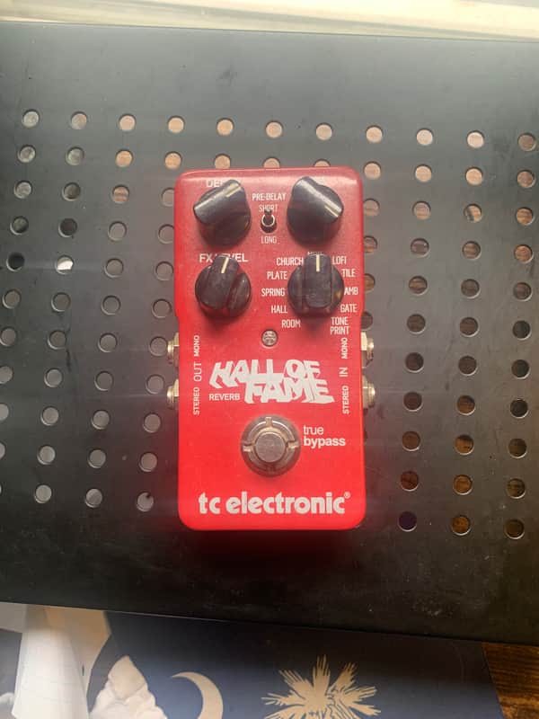 TC Electronic Hall of Fame Reverb 2011 - 2017 - Red image 1