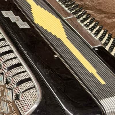 Rare R.J.H. Bellcordion – Vintage Custom Accordion image 9