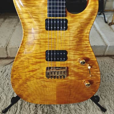 Marchione Solidbody Electric Guitar 2006 – Quilted Maple Top, Gold Hardware, Custom Pickups – Boutique USA image 3