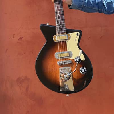 Daro Guitars MODEL P Goldfoils 2024 - Black burst nitro gloss image 2