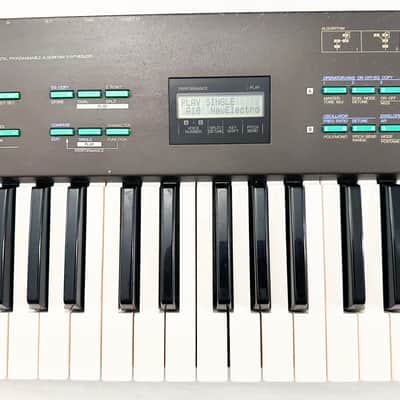 Yamaha DX-21 Vintage FM Synthesizer Made in JAPAN - 1984. SERVICED. Works and Sounds Great ! image 4