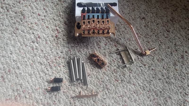 Floyd Rose FRTS3100 Special Series Tremolo Kit with R2 Locking Nut - Rose Gold image 1