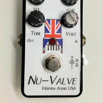 Hermida Audio Nu-Valve Tube Overdrive 2010, hand wired and signed by A. Hermida - White image 1