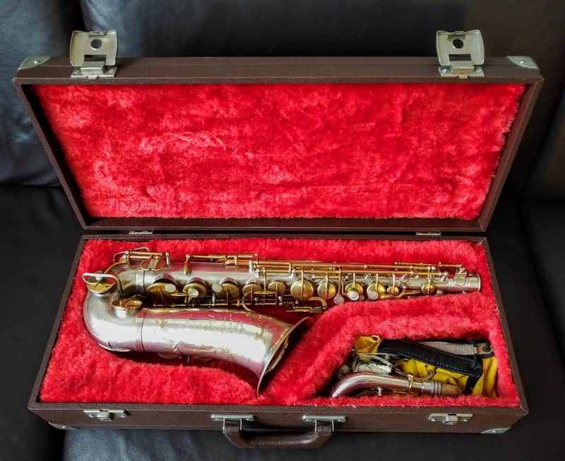 Pierret Vibrator Alto Saxophone with Virtuor 1930s silver / gold plated image 1