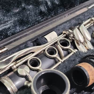Yamaha YCL-250 Bb Student Clarinet image 12