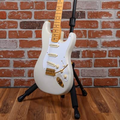 Fender American Vintage Limited Edition 1957 Commemorative Stratocaster White Blonde 2007 w/OHSC image 5