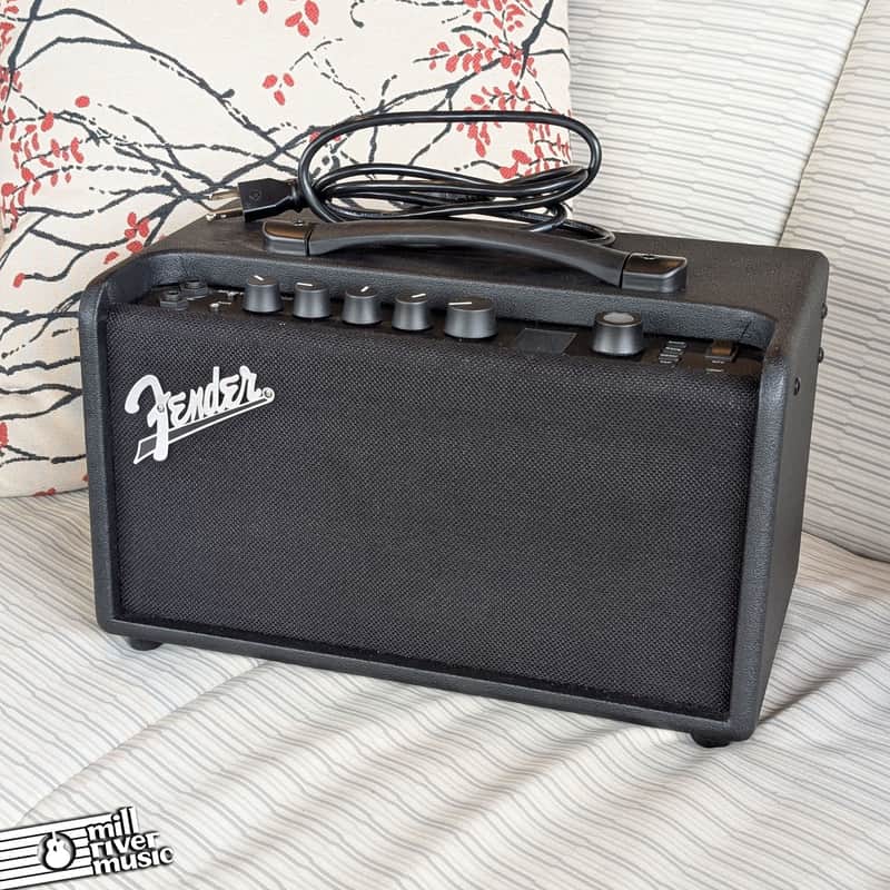 Fender Mustang LT40S Guitar Combo Amp w/IEC Cable image 1