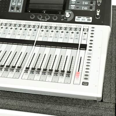 Yamaha TF3 24-Channel Digital Audio Mixer with Road Case CG0144F *ASK FOR SHIPPING* image 3