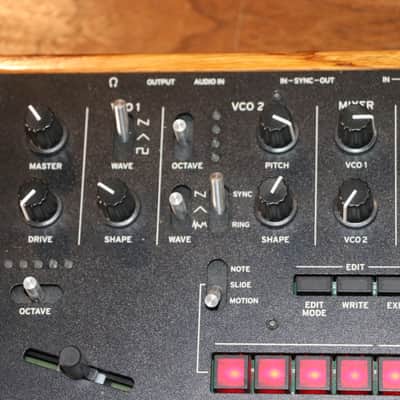 Korg Monologue Monophonic Analog Synthesizer 2016 - Present - Black image 2