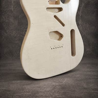 Bad Dog TL 2026. Telecaster style body. - Nitro Finish. RELIC image 2