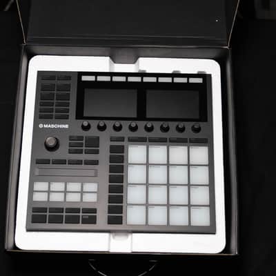 Native Instruments Maschine MKIII 2010s - Black image 1