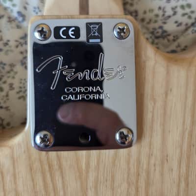 Fender American Pro Stratocaster MN Natural image 8