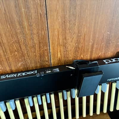 Nord Pedal Keys 27 with Swell Pedal for Nord C2 Organ image 2