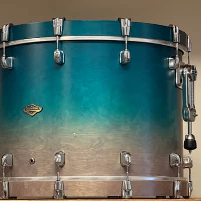 Tama 22" Starclassic Walnut Birch Satin Sapphire Fade 16x22 Bass Drum image 4