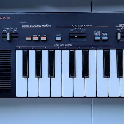 Yamaha PS-400 44 key PortaSound synth with hard case and expression pedal image 2