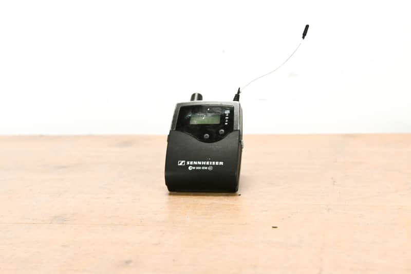 Sennheiser EK 300 IEM G3 Wireless Bodypack Receiver G Range: 566-608 MHz CG0132Y image 1