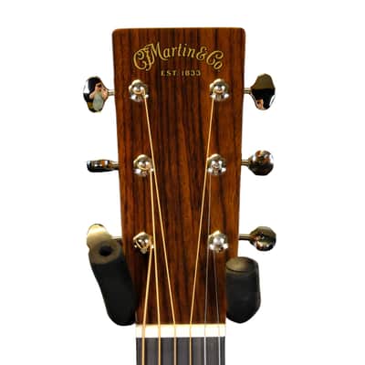 Martin 00-18 Acoustic Guitar - Natural image 6