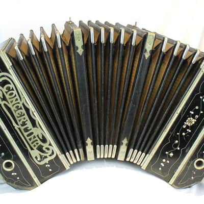 5766 - Black Decorated Chemnitzer Concertina LM 26/22 image 3