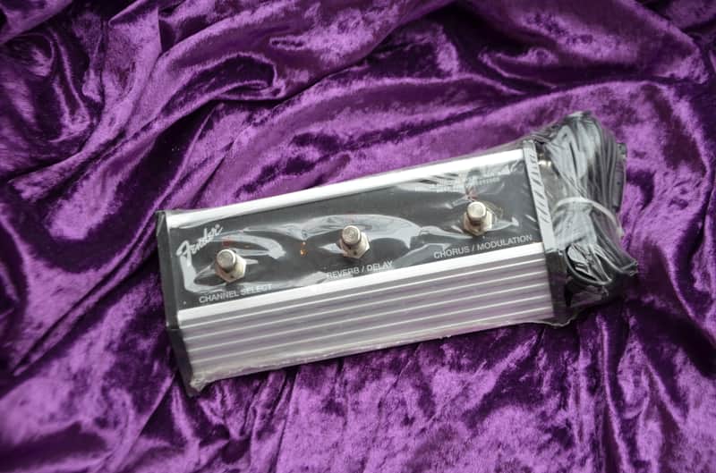 Fender 3 button Foot Switch for Princeton Chorus/Reverb * with original long cable * very rare / hard to find * made in Mexico image 1