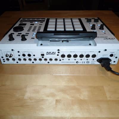 Custom Akai MPC 2500LE #112 80GB HDD DVD/CD Drive "Black & White" FULLY SERVICED image 7