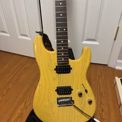 Suhr Classic S - Translucent image 2