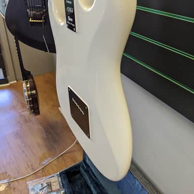 Burns 'The Marvin' 1964 Reissue White Signature Electric Guitar image 12