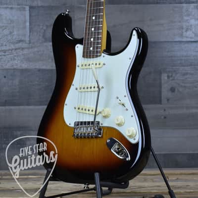 Pre-Owned Fender American Professional II Stratocaster - Two Tone Sunburst with Hard Shell Case image 12