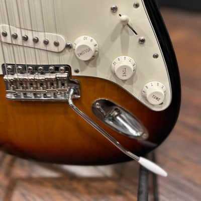 Fender Stratocaster 2014 - Sunburst image 4
