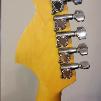 1983-84 Fender Japan Squire '72 Reissue Stratocaster CST-398 SQ Serial MIJ - Olympic White w/HSC image 10