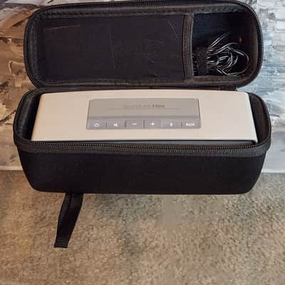 Bose Bose SoundLink Mini compact wireless Bluetooth speaker 2000 - Silver image 5