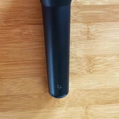 AKG D5 Professional Dynamic Vocal Microphone – Excellent Condition image 4