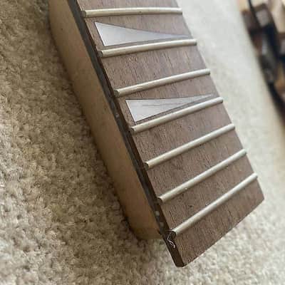 Jackson 4 String Bass Maple Wood Neck, Rosewood Fretboard image 4