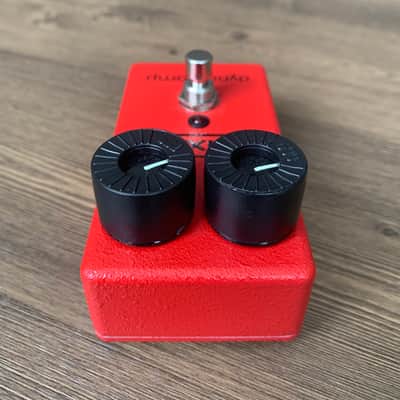 MXR M102 Dyna Comp 1995 - Present - Red image 4