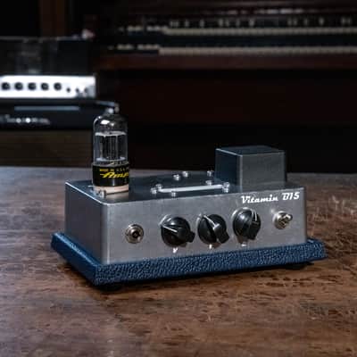 Deluxe Amplification Vitamin B-15 Bass Preamp DI image 4