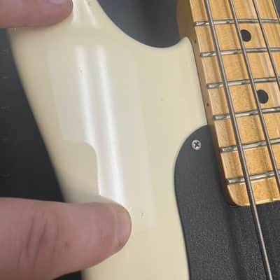 G&L SB-1 - Vintage White image 13
