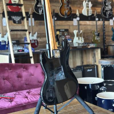 1997 Fender Made in Mexico 4 String Deluxe Jazz Bass w/ Hardshell Case image 6