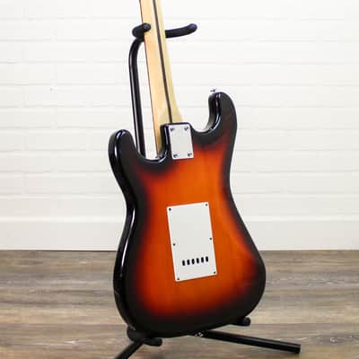 Preowned Ion S-Style Electric Guitar -- Sunburst image 5
