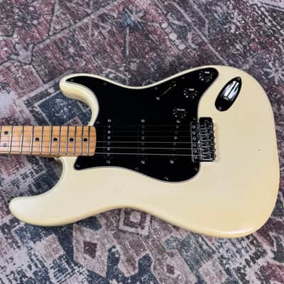 1980 Fender Stratocaster Vintage White / Black Pickguard & Pickups W/ Original Hardshell Case! image 9