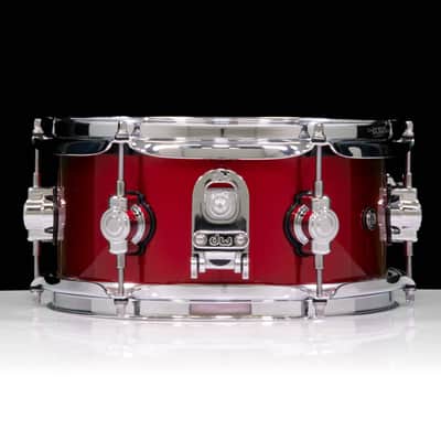 DWe 5x10 Black Cherry Metallic Snare Drum Bundle (Drum, Hub and Software) image 3