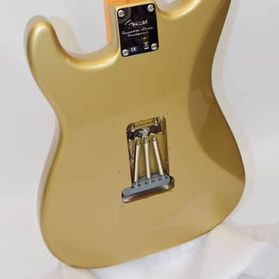 2007 Fender Classic Player '50s Stratocaster Electric Guitar, Maple Fingerboard, Shoreline Gold image 15